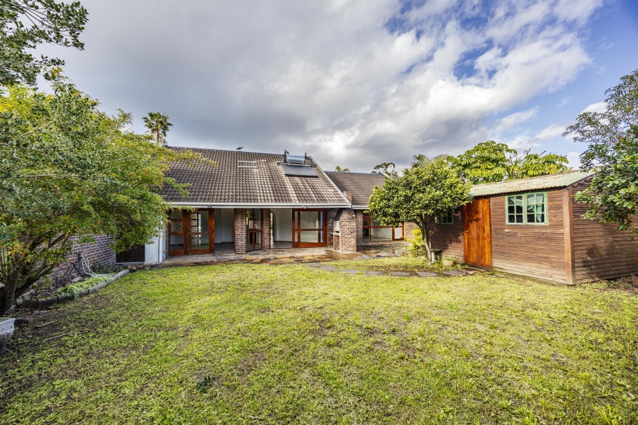 3 Bedroom Property for Sale in Bonza Bay Eastern Cape